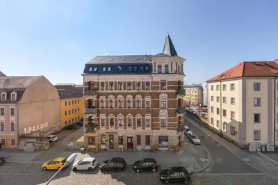 Das Gebäude in dem sich das Hotel befindet