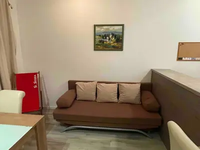 Ein Sitzbereich in der Unterkunft Modern apartment, Randneustadt with great connections