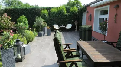 Ein Garten an der Unterkunft Ferienwohnung Dörner