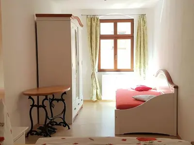 Ein Bett oder Betten in einem Zimmer der Unterkunft above the studio 2 Comfortable holiday residence