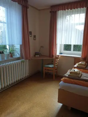 Ein Sitzbereich in der Unterkunft Haus Waldesheim
