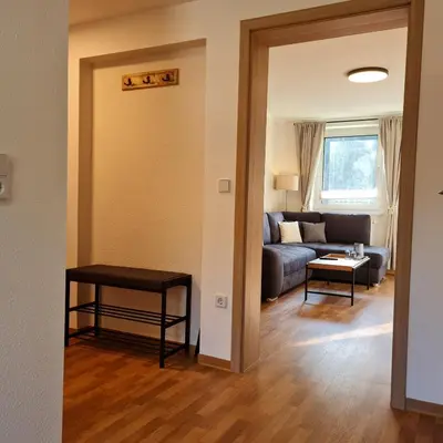 Ein Sitzbereich in der Unterkunft Ferienwohnung Liliensteinblick am Elberadweg
