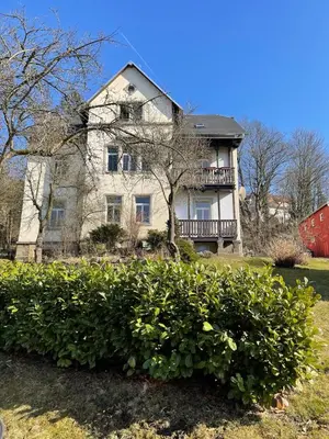Das Gebäude in dem sich die Ferienwohnung befindet