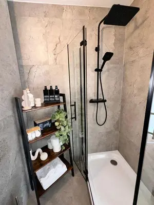 Ein Badezimmer in der Unterkunft Ferienwohnung Rida - Stilvoll übernachten