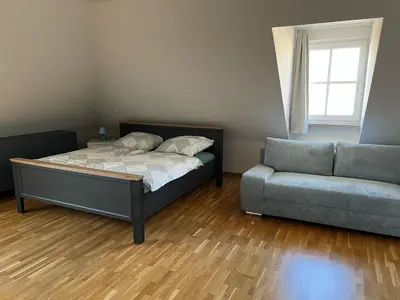 Ein Bett oder Betten in einem Zimmer der Unterkunft Zauberhaftes Apartment in Dresden Neustadt