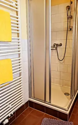Ein Badezimmer in der Unterkunft Café am Hirschgrund