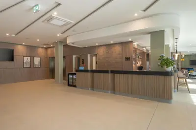 Lobby/Rezeption in der Unterkunft Hampton By Hilton Dresden City Centre