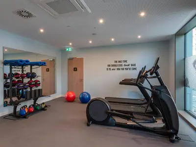 Das Fitnesscenter und/oder die Fitnesseinrichtungen in der Unterkunft Hampton By Hilton Dresden City Centre