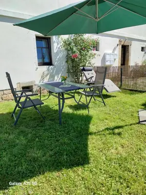 Ein Garten an der Unterkunft Vorwerk Wehlen