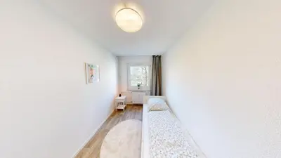 Ein Bett oder Betten in einem Zimmer der Unterkunft Wohnkomfort und Retro-Charme, ÖPNV fußläufig erreichbar, WLAN