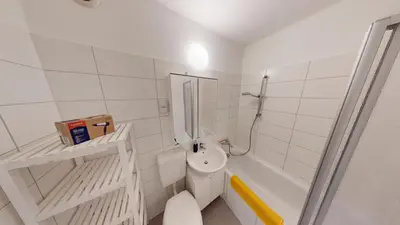 Ein Badezimmer in der Unterkunft Wohlfühlambiente trifft Ostalgiecharme, WLAN