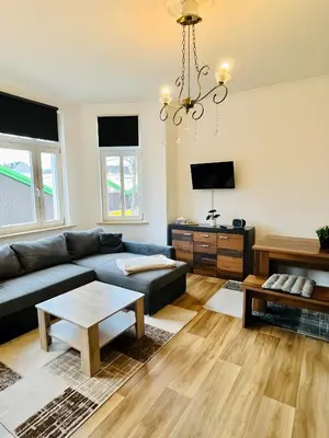 Ein Sitzbereich in der Unterkunft Gemütliches Altbauapartment II