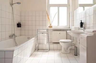Ein Badezimmer in der Unterkunft Benville Freital - 2 Schlafzimmer - Wohnküche - WLAN