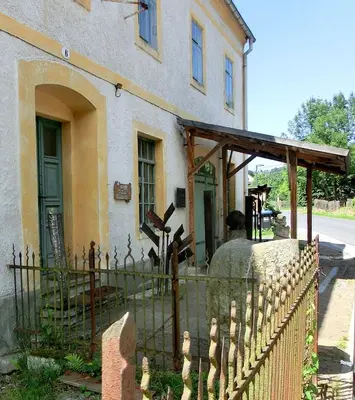 Ein Garten an der Unterkunft Ferienwohnung Makowitschka