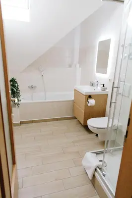 Ein Badezimmer in der Unterkunft stay-a-while Apartment I Hannah I WLAN, kostenloser Parkplatz