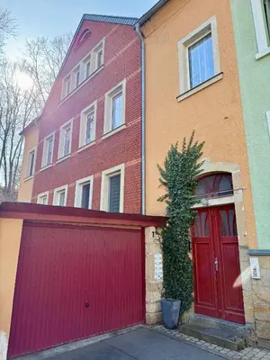 Das Gebäude in dem sich die Ferienwohnung befindet