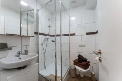 Ein Badezimmer in der Unterkunft City Apartment Dresden