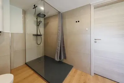 Ein Badezimmer in der Unterkunft CASA BENJI - Familienfreundliche FeWo - Landhausstil - Garten - Parkplatz