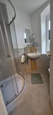 Ein Badezimmer in der Unterkunft Ferienwohnung Schwalbennest2