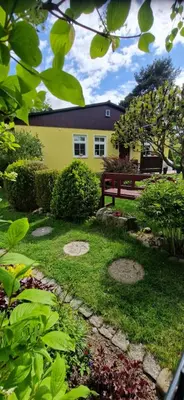Ein Garten an der Unterkunft Ferienhaus Rumpelt