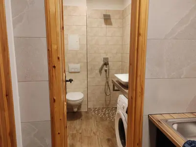 Ein Badezimmer in der Unterkunft Elbe Quartier Meißen TOP MONTEURUNTERKÜNFTE Appartement 5 rechts