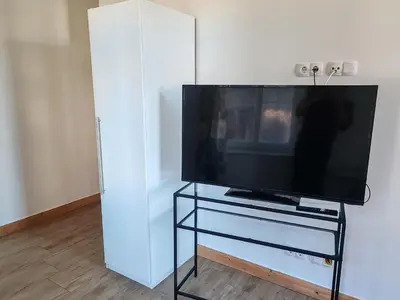TV/Unterhaltungsangebot in der Unterkunft Elbe Quartier Meißen TOP MONTEURUNTERKÜNFTE Appartement 5 rechts