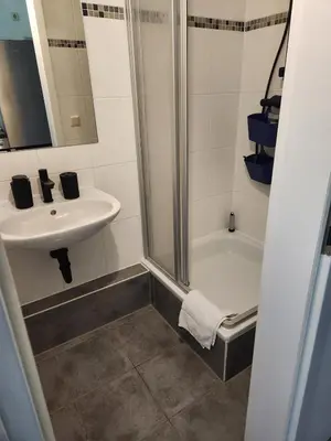 Ein Badezimmer in der Unterkunft Ferienwohnung am Tharandter Wald