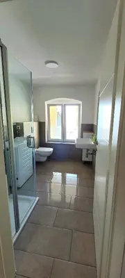Küche/Küchenzeile in der Unterkunft Seyfarthrooms - Monteurwohnung Großröhrsdorf 3 - zentrale Lage, gute Anbindung, ideal für 2 Personen