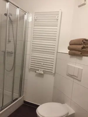 Ein Badezimmer in der Unterkunft Charmante Ferienwohnung 2 im Schmöllerhäuschen