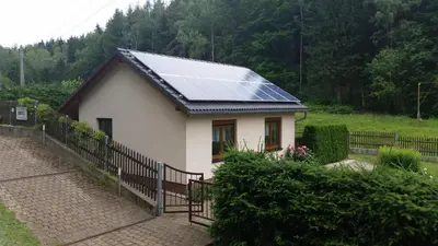 Das Gebäude in dem sich das Ferienhaus befindet