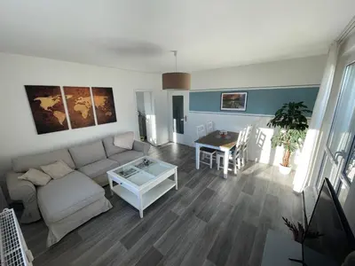 Ein Sitzbereich in der Unterkunft Charming 4-Person Apartment in Hoyerswerda City Center