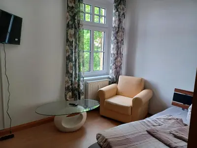 Ein Sitzbereich in der Unterkunft Elbe Quartier Meissen TOP MONTEURUNTERKÜNFTE Wohnung 11