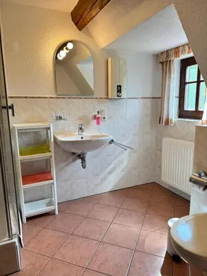 Ein Badezimmer in der Unterkunft Landhaus Sorgenfrei obere Etage