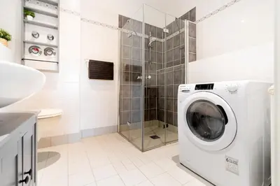 Ein Badezimmer in der Unterkunft Gemütliche barrierefreie Dachgeschosswohnung
