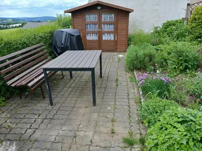 Ein Garten an der Unterkunft Ferienwohnungen Sommerfrische Lindenhaus