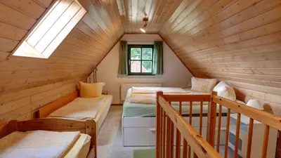 Ein Bett oder Betten in einem Zimmer der Unterkunft Haus Heidi, Wellness und Ayurveda