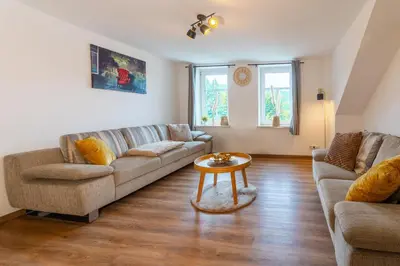 Ein Sitzbereich in der Unterkunft Ferienwohnung Cordula