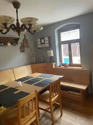 Ein Sitzbereich in der Unterkunft Energietanken Landidylle