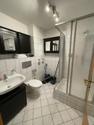 Ein Badezimmer in der Unterkunft Avenue Apartment - Klarastraße