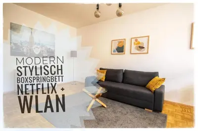 Ein Sitzbereich in der Unterkunft Auf dem Kassberg - Walter 3OG mit Aufzug, WLAN, Netflix und mehr