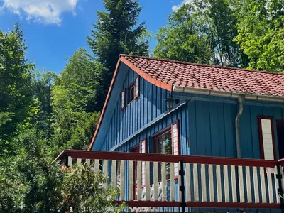 Das Gebäude in dem sich die Ferienwohnung befindet