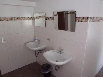 Ein Badezimmer in der Unterkunft Herberge Burg Hohnstein