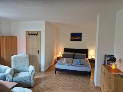 Ein Sitzbereich in der Unterkunft Schöne Ferienwohnung im Herzen der Sächsischen Schweiz