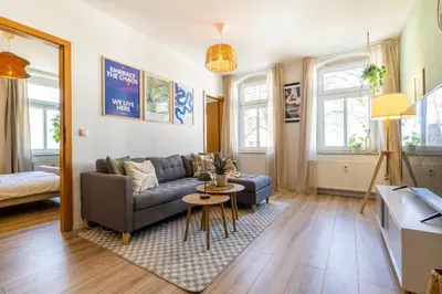 Ein Sitzbereich in der Unterkunft StayTime - Cedar Room