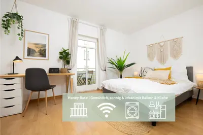 Ein Bett oder Betten in einem Zimmer der Unterkunft StayTime - Honey Base