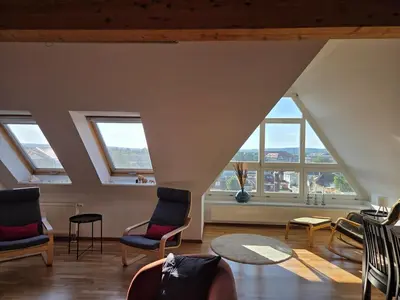 Ein Sitzbereich in der Unterkunft Penthouse in the Neustadt
