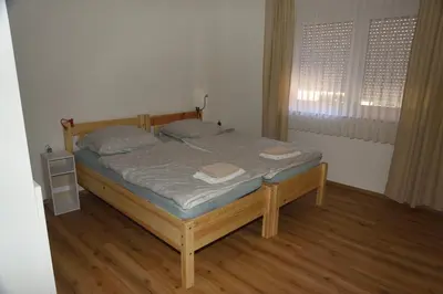 Ein Bett oder Betten in einem Zimmer der Unterkunft Beim Stadttor