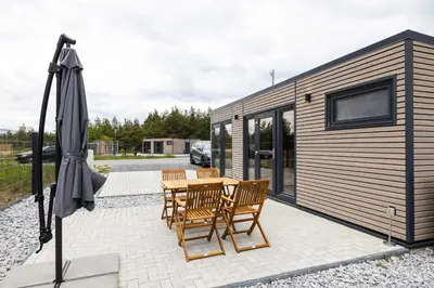 Das Gebäude in dem sich das Ferienhaus befindet