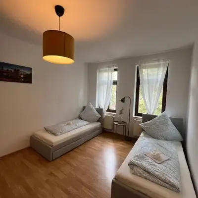 Moderne Citynahe Wohnung mit Parkmöglichkeiten
