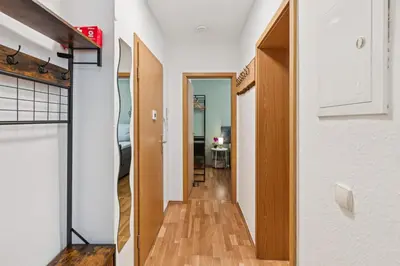 Grundriss der Unterkunft DresdenStay Nähe Elbepark 2 Schlafzimmer Kamin PS4